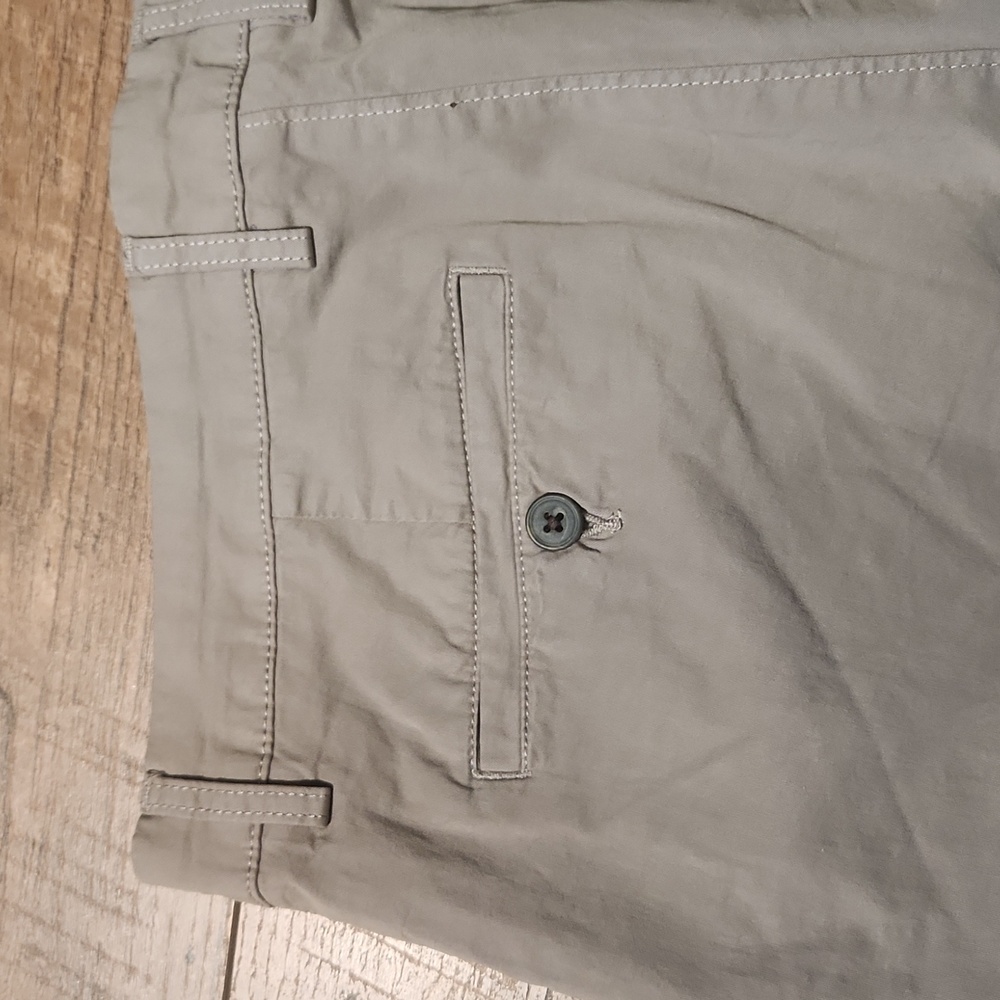 Goodthreads Flat Front Shorts - Picture 3 of 9